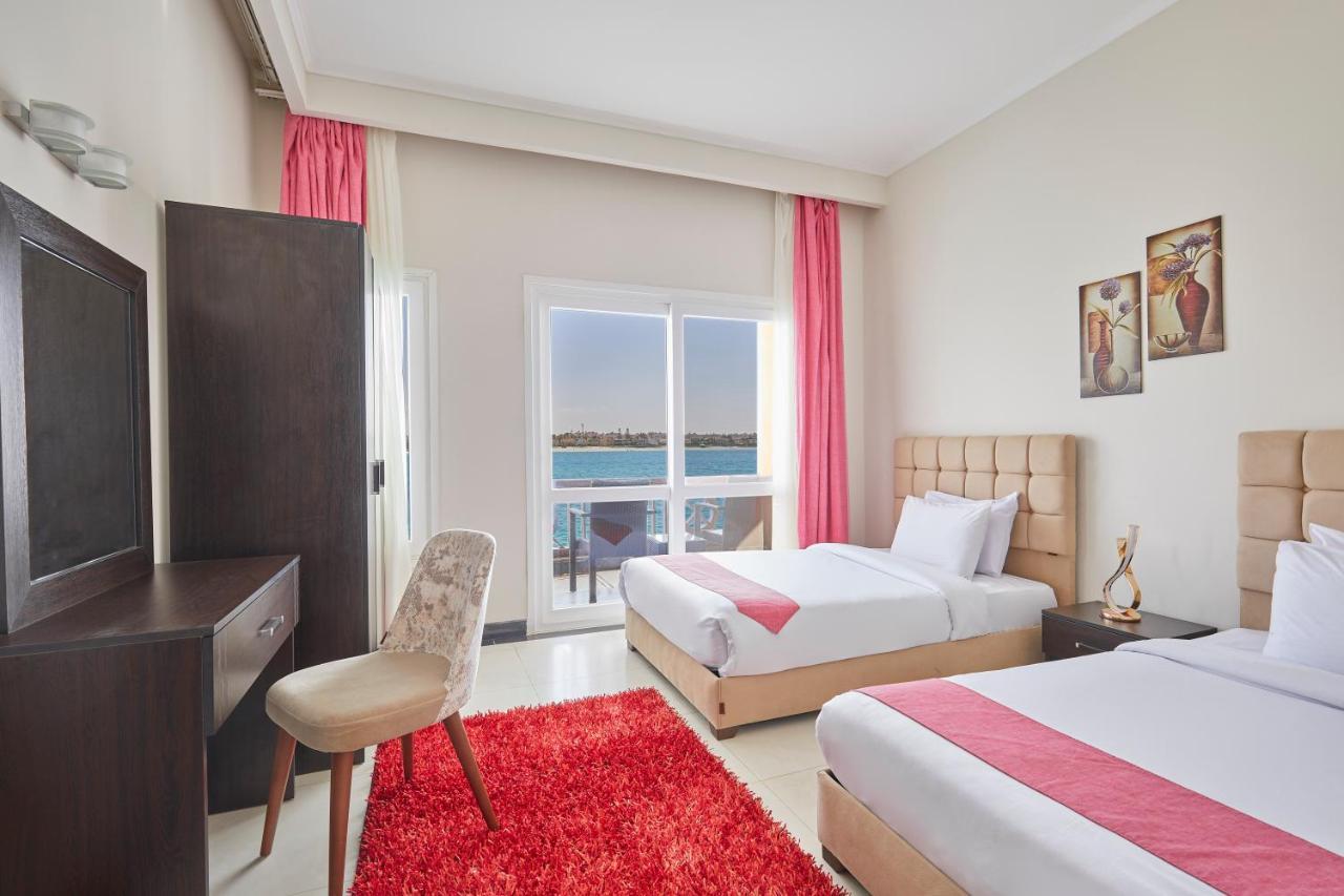 Golden Ocean Marina Hotel Эль-Аламейн Экстерьер фото